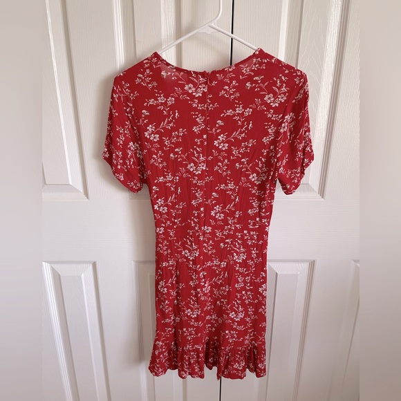 Red flowers dress texture - Picture 2 of 2